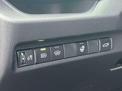 2025 Toyota RAV4 Plug-in Hybrid - Photo 24