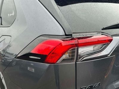 2025 Toyota RAV4 Plug-in Hybrid - Photo 15