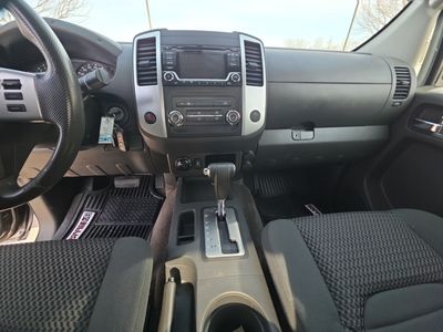 2016 Nissan Frontier — photo 13 view