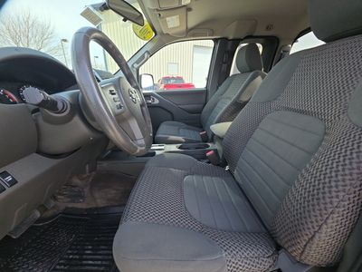 2016 Nissan Frontier — photo 9 view