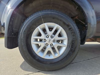 2016 Nissan Frontier — photo 16 view