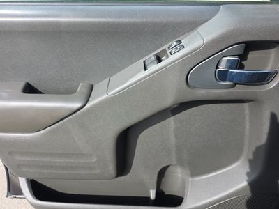 2016 Nissan Frontier — photo 20 view
