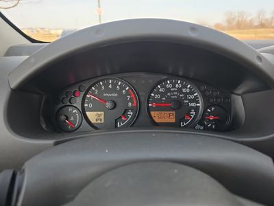 2016 Nissan Frontier — photo 10 view
