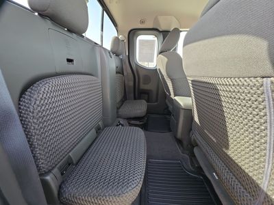 2016 Nissan Frontier — photo 14 view