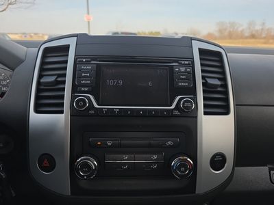 2016 Nissan Frontier — photo 11 view