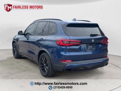 2020 BMW X5 — rear three-quarter view