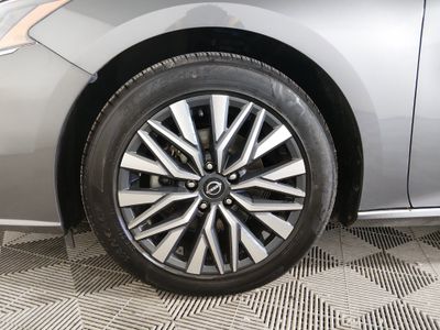 2024 Nissan Altima — photo 10 view