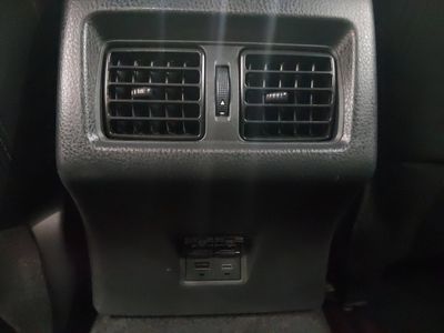 2025 Toyota Camry — photo 18 view