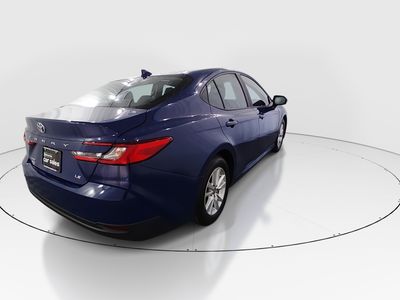 2025 Toyota Camry — photo 7 view