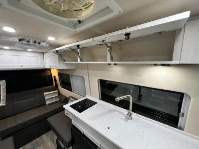 2023 Roadtrek AGILE - Photo 13