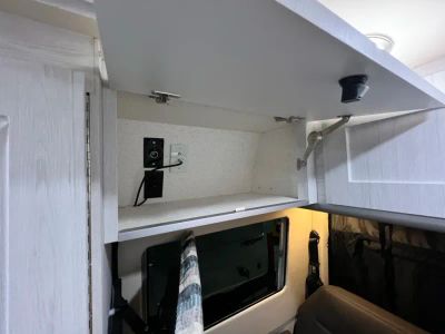 2023 Roadtrek AGILE - Photo 18