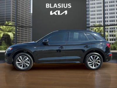 2022 Audi Q5 — side profile view