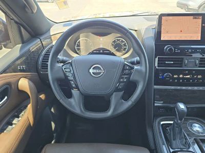 2023 Nissan Armada — photo 10 view