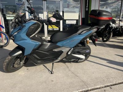 2025 Honda ADV160 - Photo 2