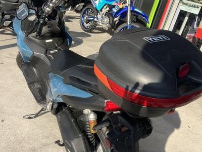 2025 Honda ADV160 - Photo 8
