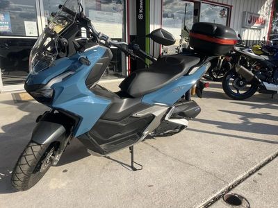 2025 Honda ADV160 - Photo 3
