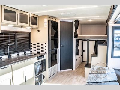 2026 Keystone RV Walkabout - Photo 24