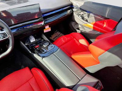 2026 BMW M5 — photo 17 view