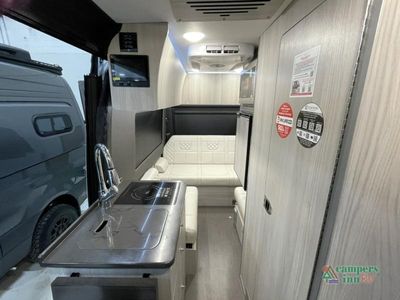 2025 Tiffin Motorhomes GT1 - Photo 9