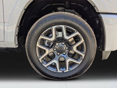 2026 Ram 1500 — photo 10 view
