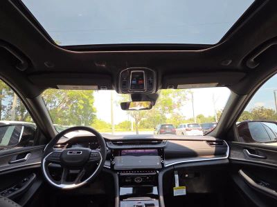 2026 Jeep Grand Cherokee — photo 10 view