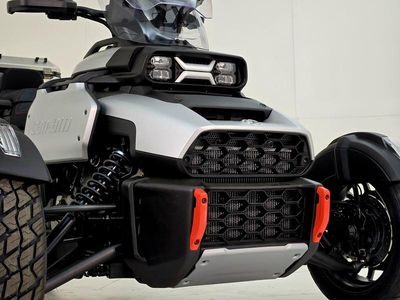 2025 Can-Am Canyon XT - Photo 11