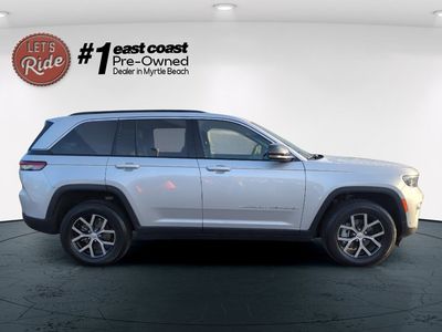2024 Jeep Grand Cherokee — interior view