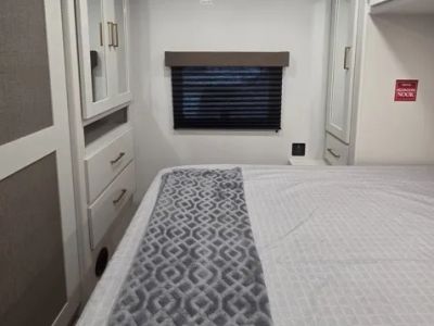 2026 Grand Design Transcend - Photo 22