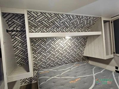 2023 CrossRoads RV Zinger — photo 40 view