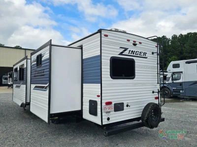 2023 CrossRoads RV Zinger — detail view