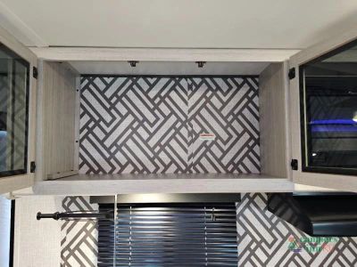2023 CrossRoads RV Zinger — photo 24 view