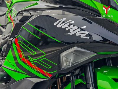 2023 Kawasaki Ninja 400 KRT Edition - Photo 4