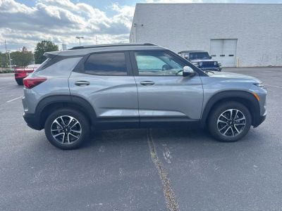2025 Chevrolet Trailblazer - Photo 2