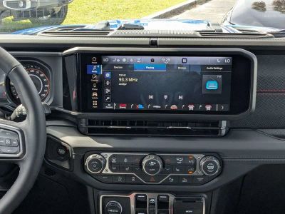 2026 Jeep Wrangler — photo 18 view