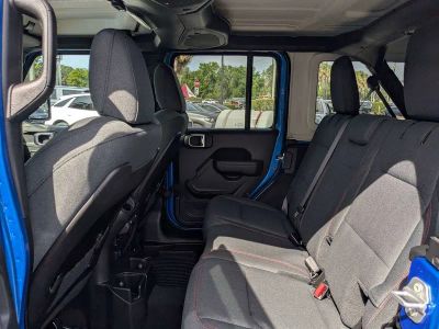 2026 Jeep Wrangler — photo 14 view