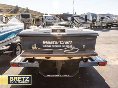 1989 MasterCraft MASTERCRAFT — interior view