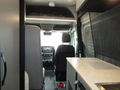 2025 Winnebago REVEL - Photo 4