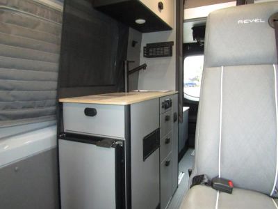 2025 Winnebago REVEL - Photo 6