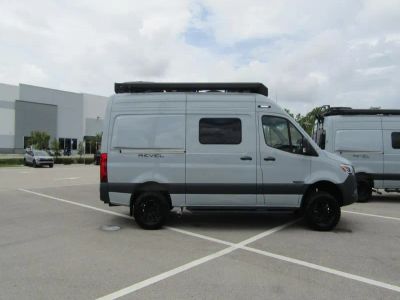 2025 Winnebago REVEL - Photo 16