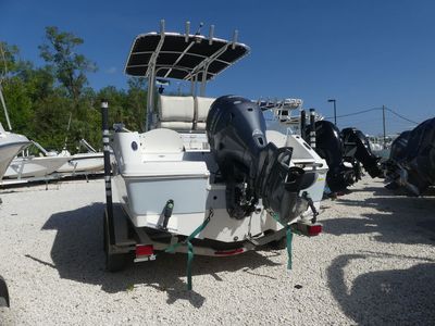2021 Robalo R200 - Photo 4