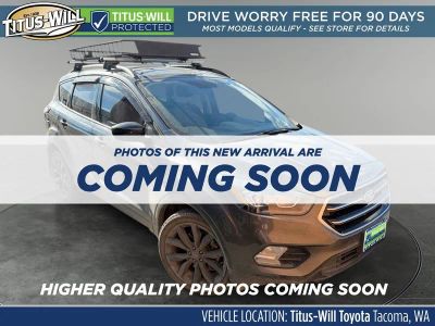 2017 Ford Escape SE in Magnetic — front three-quarter view
