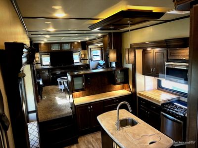 2017 Grand Design Solitude - Photo 6