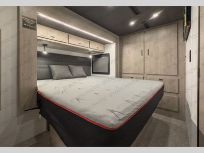 2026 Grand Design Lineage Series F - Photo 6
