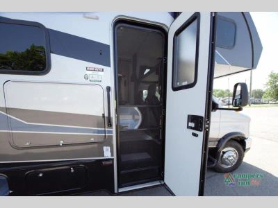 2026 Forest River RV Sunseeker — photo 10 view