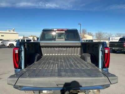 2025 GMC Sierra 3500HD - Photo 4