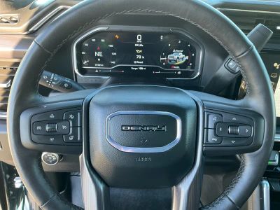 2025 GMC Sierra 3500HD - Photo 5