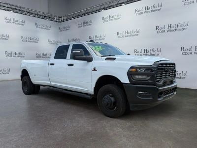 2025 RAM 3500 — detail view