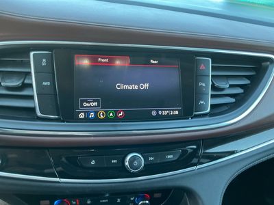 2021 Buick Enclave — photo 11 view