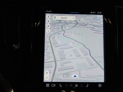 2025 Volvo V60 Cross Country — photo 17 view