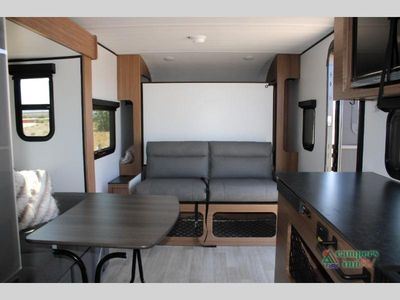 2026 Keystone RV Reign - Photo 6